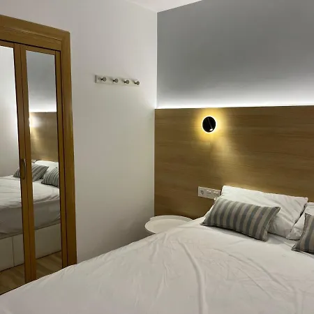 Lägenhet San Bernardo De Lujo Con Ascensor, Wifi Y Vistas A Collarada *