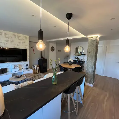 San Bernardo De Lujo Con Ascensor, Wifi Y Vistas A Collarada Lägenhet *