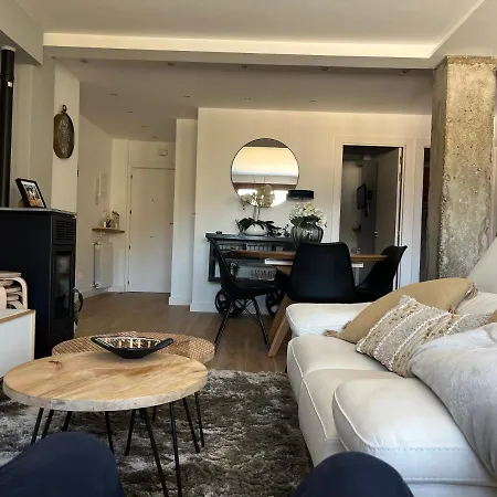 San Bernardo De Lujo Con Ascensor, Wifi Y Vistas A Collarada * Jaca