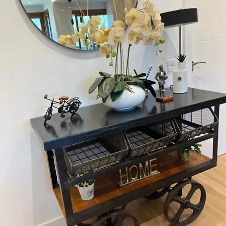 Lägenhet San Bernardo De Lujo Con Ascensor, Wifi Y Vistas A Collarada