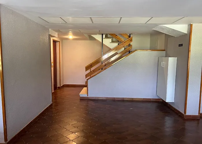 San Bernardo De Lujo Con Ascensor, Wifi Y Vistas A Collarada Jaca