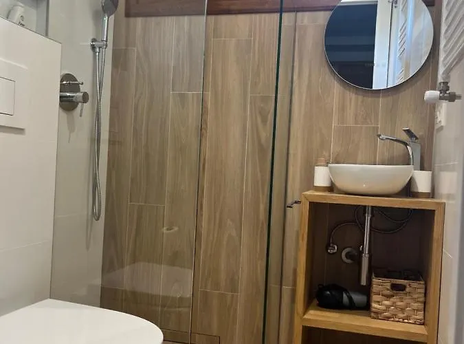 Apartamento San Bernardo De Lujo Con Ascensor, Wifi Y Vistas A Collarada