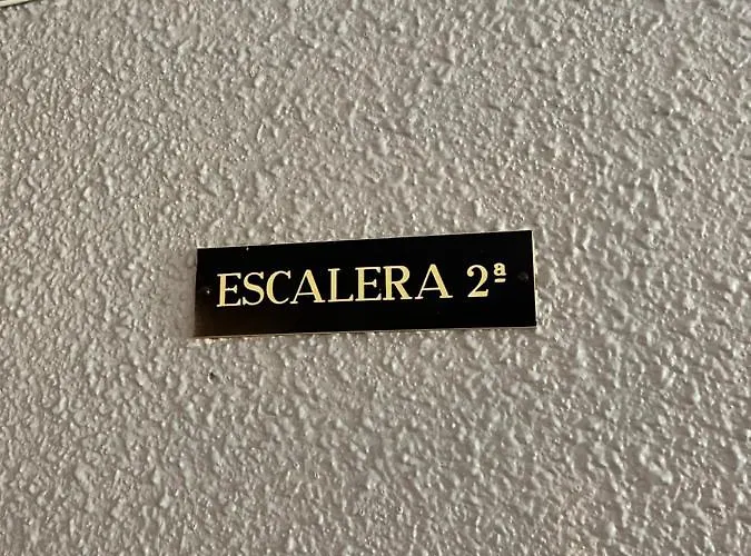 San Bernardo De Lujo Con Ascensor, Wifi Y Vistas A Collarada Apartamento Jaca