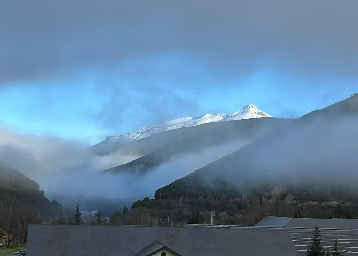 San Bernardo De Lujo Con Ascensor, Wifi Y Vistas A Collarada * Jaca